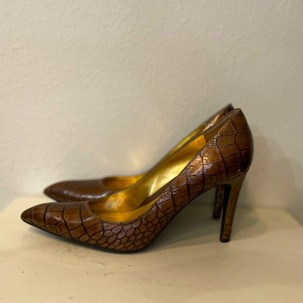 Enzo Angiolini Brown Snake Print Pumps